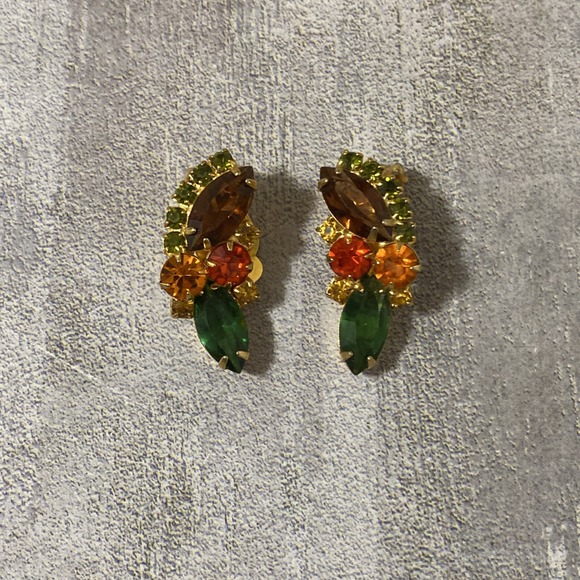 Unsigned Juliana D&E Jewelry - Verified Vintage Juliana D&E Rhinestone Fall Colors Gold Tone Clip On Earrings